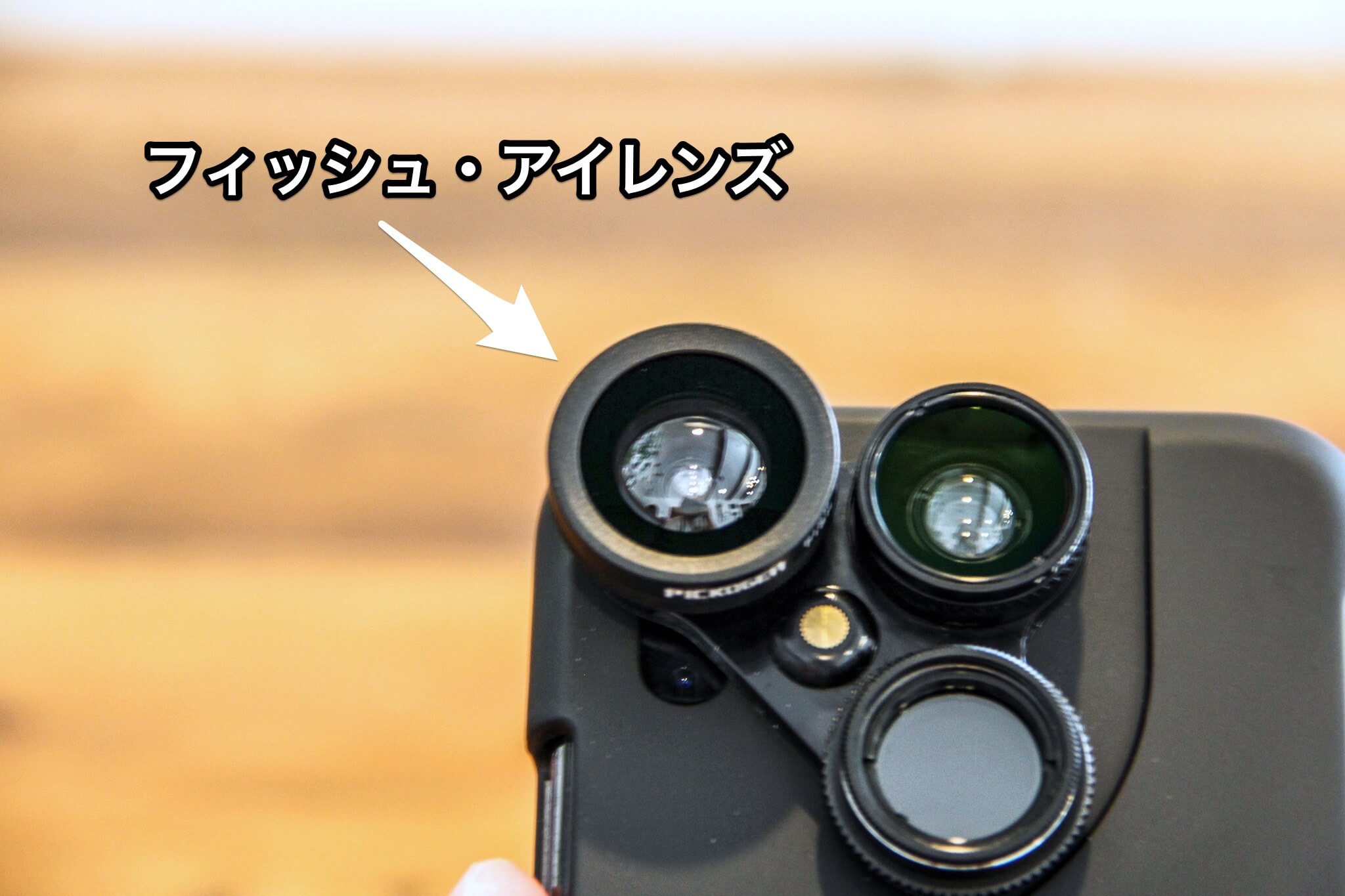 iPhone Xカメラレンズキットケースのフィッシュ・アイの写真